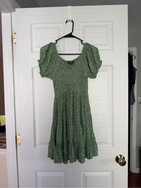 Maternity - Green Floral Puff-Sleeve Smocked Midi Dress
